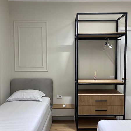 Gem In The Heart Of Tirana Apartment Exterior photo
