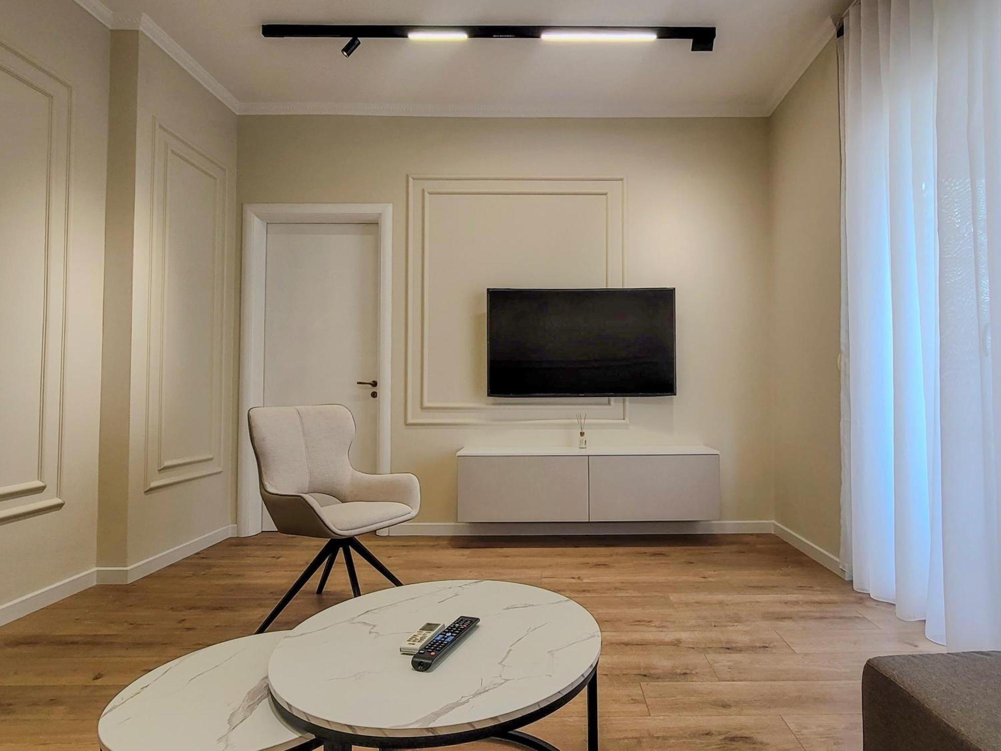 Gem In The Heart Of Tirana Apartment Exterior photo